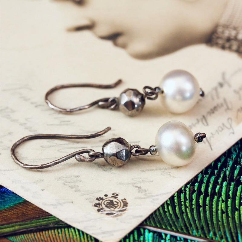 Lovett & Co Ltd Audrey Hepburn Clip On Glass Pearl Earrings Cream India  | Ubuy